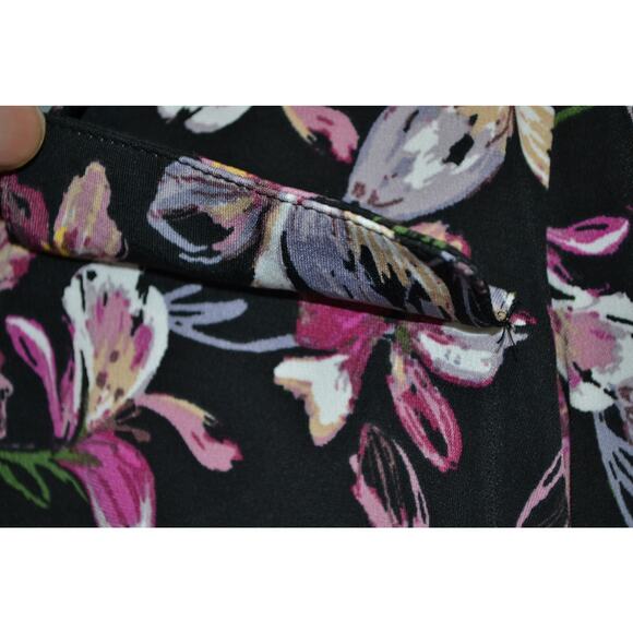 Adrienne vittadini black floral print 2 faux Pocket 4 button NWT blouse SM, top - Picture 7 of 10